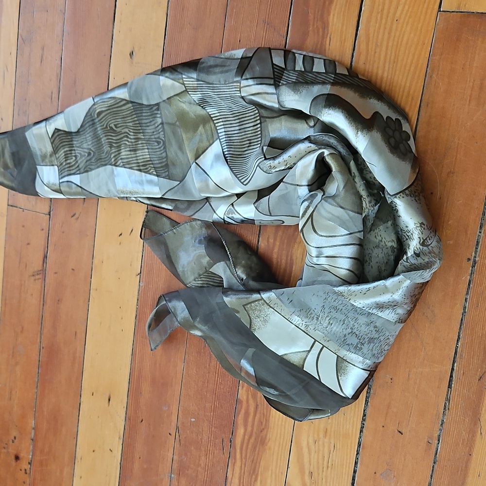Picasso Scarf - Picture 6 of 6